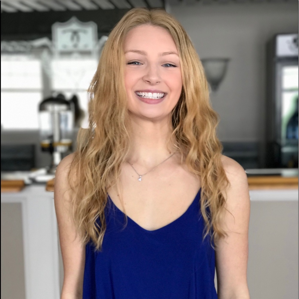 Meet your Posher, Francesca